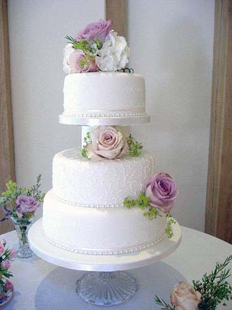 Elegant Vintage Wedding  cake